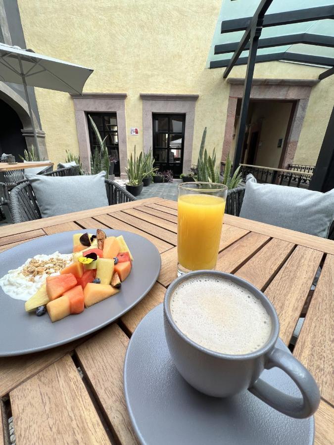 קרטרו Hotel Patio Santiago מראה חיצוני תמונה